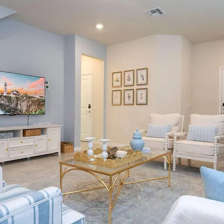 Amazing 5 Suite Home With Resort-Style Amenities